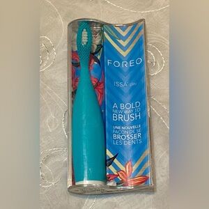 Foreo Blue ISSA Play Electric Toothbrush Smile In Style!
